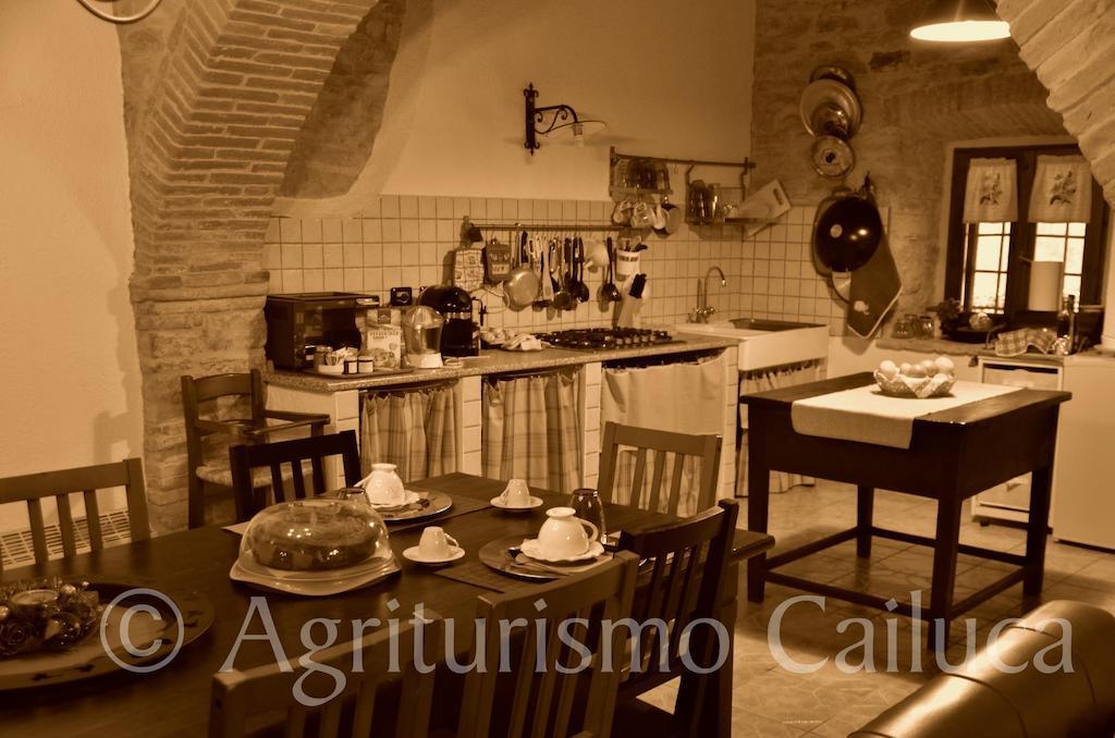 Agriturismo Cailuca Pietralunga  Zimmer foto